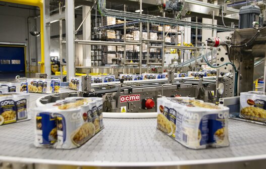 GOYA FOODS ACCÉLÈRE ET ROBOTISE SES LIGNES AVEC ROBOPAC ET OCME