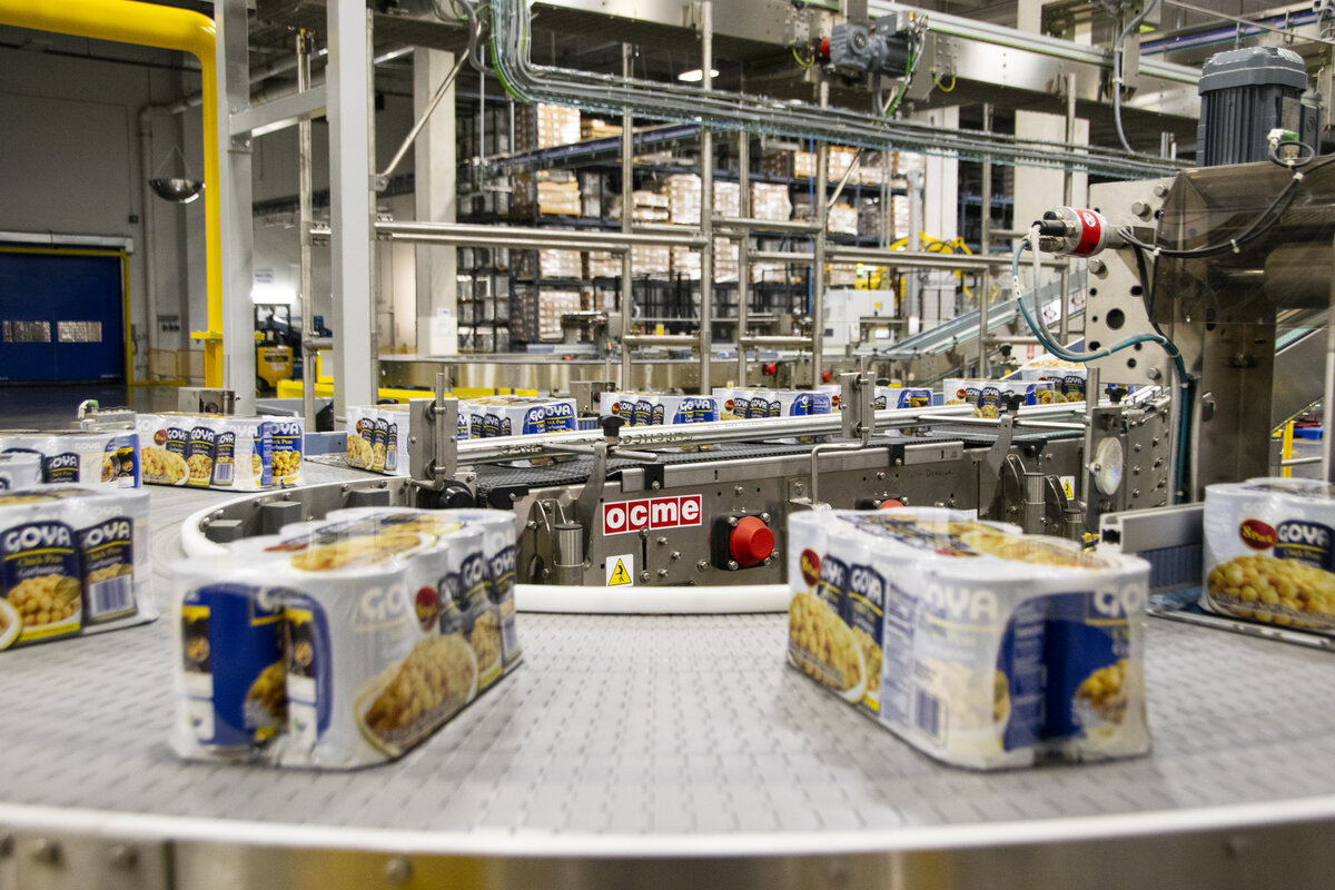 GOYA FOODS speeds up and automates its lines | Robopac