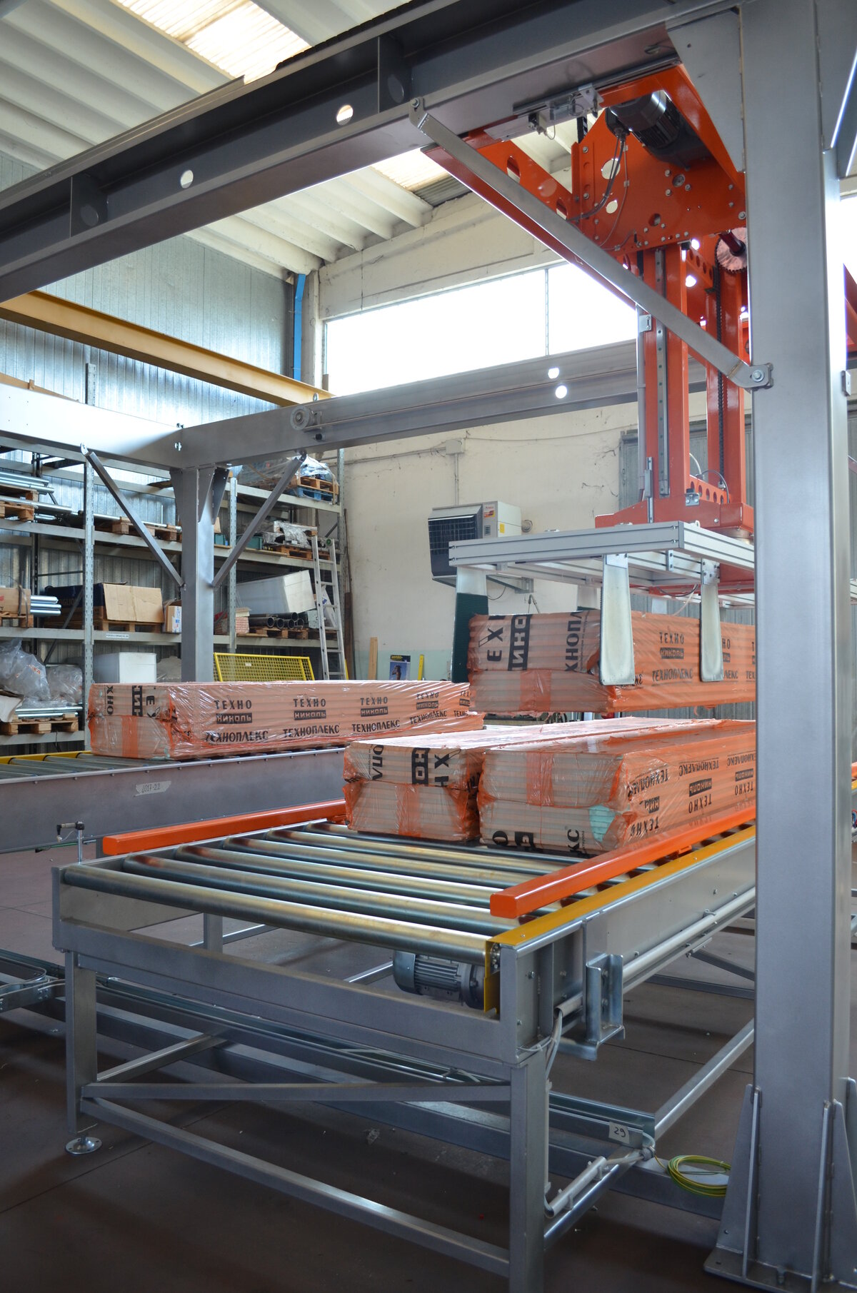 Palletising Solutions for Building Materials | Robopac