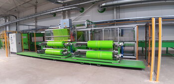 Automatic film reel splicing
